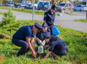 🌿🇷🇺Сотрудники МО МВД «Каменский», школьники и общественники приняли участие в акции «Зелёная Россия»