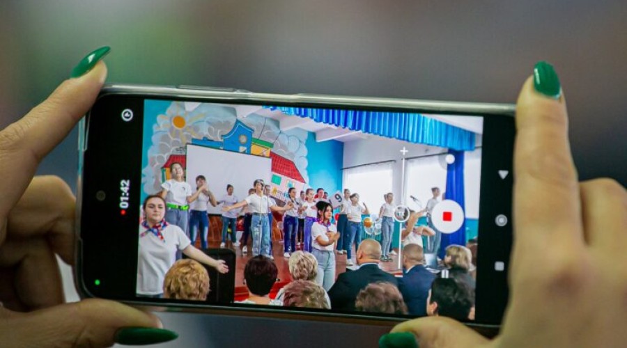 В Камне-на-Оби Школа №9 отпраздновала 55-летний юбилей