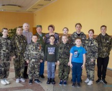 Каменские волонтеры Весточки из дома - С заботой о солдате поблагодарили юных патриотов за участие в благотворительном концерте
