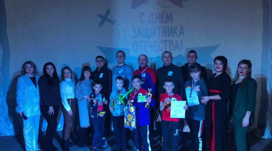 В Каменском ДК железнодорожников прошёл конкурс «А ну-ка папы!»