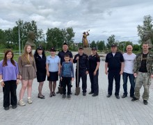 В Камне-на-Оби сотрудники полиции совместно с Общественным советом приняли участие во Всероссийской акции «Сад Памяти»