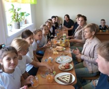 Веселая и познавательная акция Школа дорожных знаков в МБОУ Аллакская СОШ - учимся быть безопасными пешеходами!
