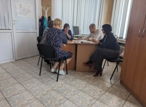 Работа Дмитрия Беляева: решение финансовых проблем сельских советов, помощь с доставкой песка, развитие местных инициатив в посёлке Тамбовский