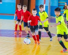 Каменский педагогический колледж принял в стенах своего спортзала юных футболистов