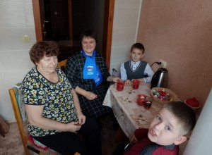 Тепло домашнего очага: Пригородный сельсовет в преддверии Дня матери отдает дань уважения мамам героев СВО