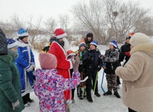 В Камне-на-Оби Новогодние каникулы продолжаются у детей улиц Урожайная и Сельскохозяйственная
