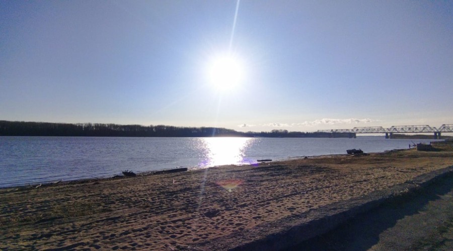 Утро нас порадовало солнечной погодой и чистым небом.