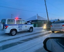 В Камне-на-Оби автомобиль такси попал в ДТП