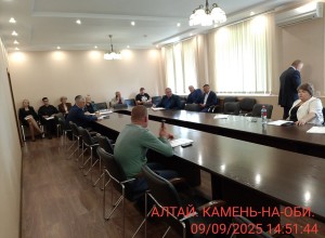 Врио главы Камня‑на‑Оби не заручился доверием депутатов — сессия сорвана