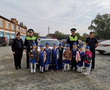 Каменские ЮИДовцы побывали на экскурсии в Госавтоинспекции