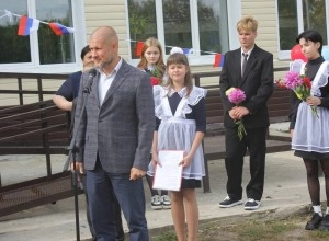 Дмитрий Беляев и Единая Россия учредили именную стипендию для талантливых школьников и студентов Каменского и Крутихинского районов