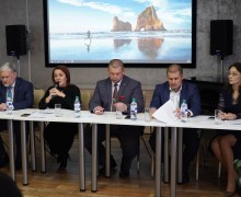 В Каменском и Крутихинском районах прошло расширенное совещание на тему модернизации объектов культуры и организации их деятельности