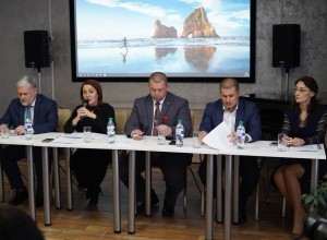 В Каменском и Крутихинском районах прошло расширенное совещание на тему модернизации объектов культуры и организации их деятельности