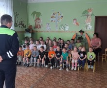 Сотрудники Госавтоинспекции побывали в гостях у дошколят