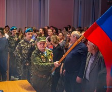 В Каменском районном дворце культуры прошёл благотворительный концерт в поддержку участников СВО «Служить России!».