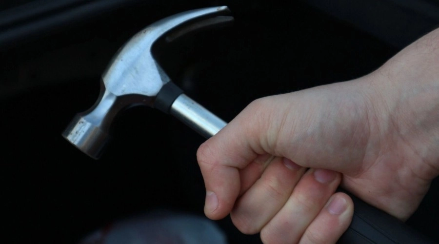 В Каменском районе произошёл инцидент с участием семьи тренера по боксу Руслана Магомедкиримова, работающего в спортивном клубе «Олимп». 