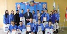 22 мая в Каменском педколледже прошла  встреча за круглым столом с активом членов Каменского МО Молодая Гвардия.