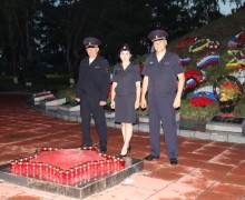 В Камне-на-Оби полицейские и общественники присоединились к Международной акции «Огненные картины войны», посвящённой Дню памяти и скорби