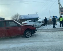 Очередное ДТП, возле магазина Стройбат.