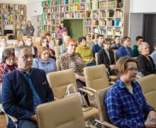 В библиотеке имени М.Ф. Борисова состоялась встреча жителей Камня-на-Оби и автором книги «Православное Духовенство на территории Славгородской епархии в 1917-1938 годы»