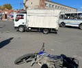 Сотрудники Каменской Госавтоинспекции проводят проверку по факту ДТП с участием несовершеннолетнего мопедиста 