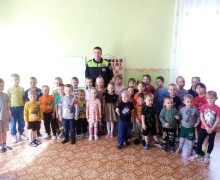 Сотрудники Госавтоинспекции побывали в гостях у дошколят
