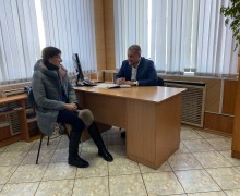 Депутат АКЗС от Каменского района Дмитрий Беляев провел первый личный прием граждан в Камне-на-Оби